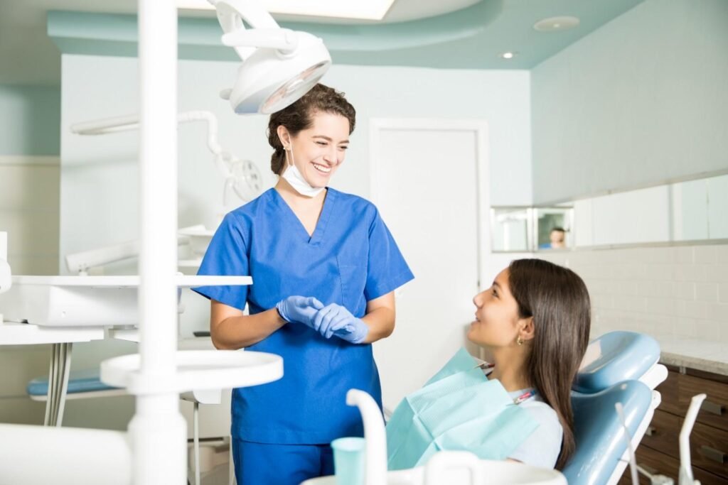 Best Dental Clinic in saket