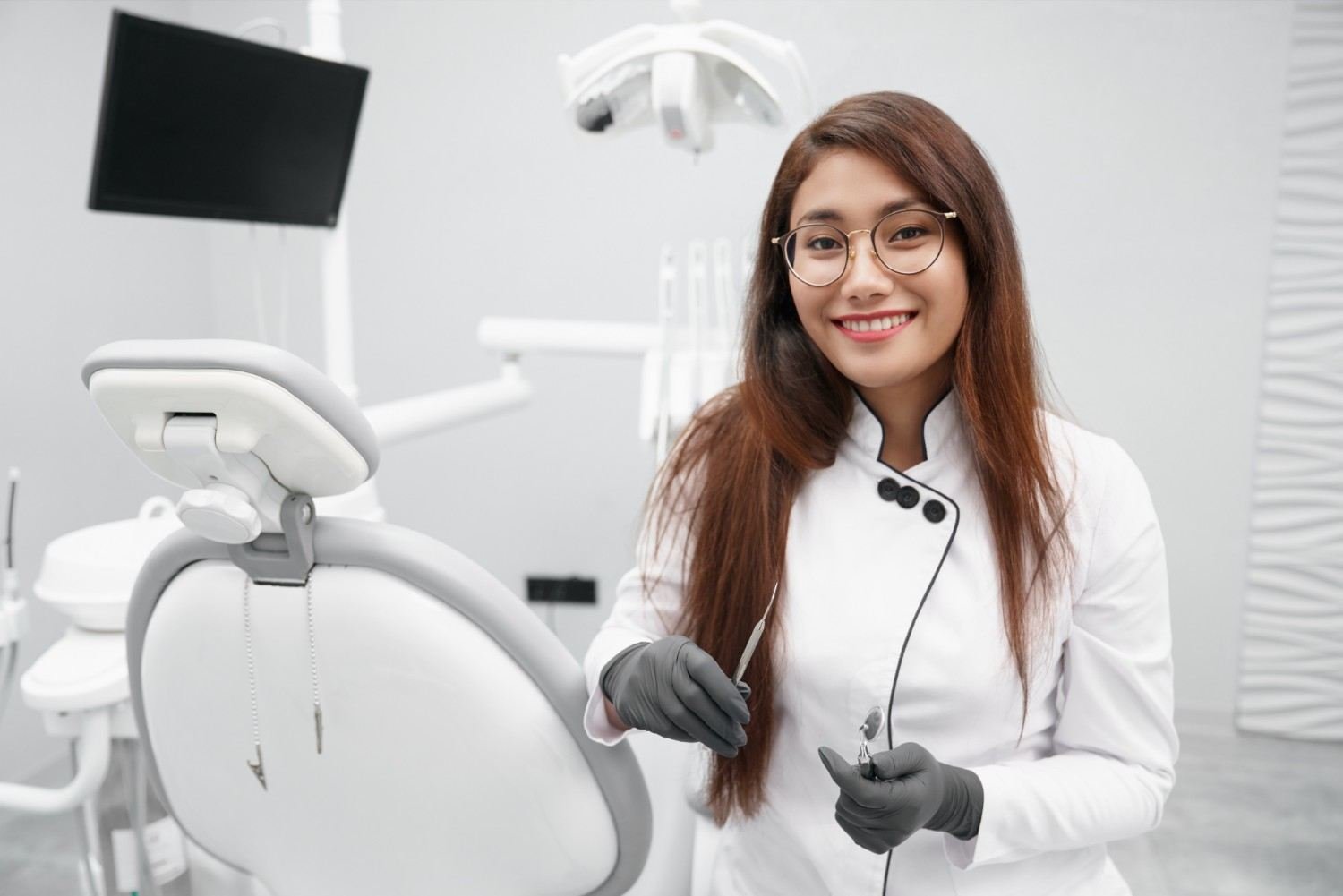 Best Dentist in Saket